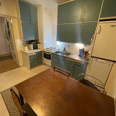 Comfortable Neat Large 3 Kitchen Glass Balcony Center 公寓 劳马
